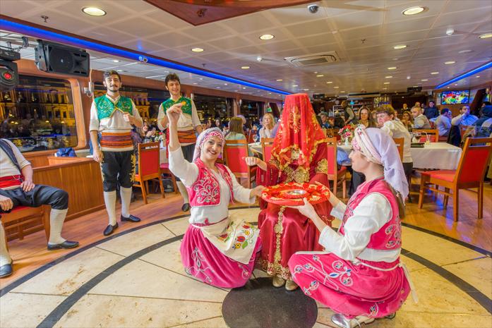 Dinner Cruise Tour on Bosphorus, Turkish Night Show in Istanbul