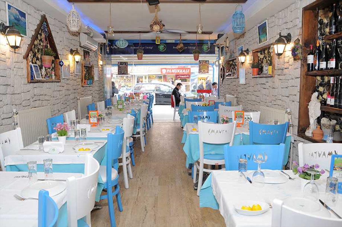 Mavra Restaurant