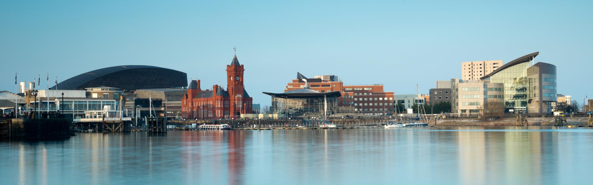 Havalimanları — Cardiff